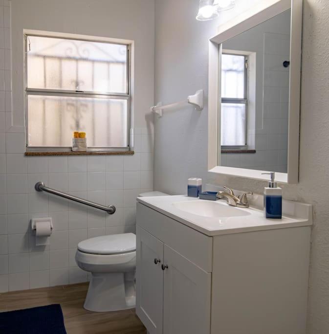 Cozy 3bdr In The Heart Of *