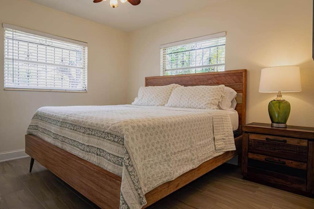 Holiday home Cozy 3bdr In The Heart Of *
